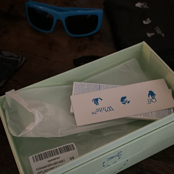 Off White Joseph Sunglasses - Picture 6 of 6